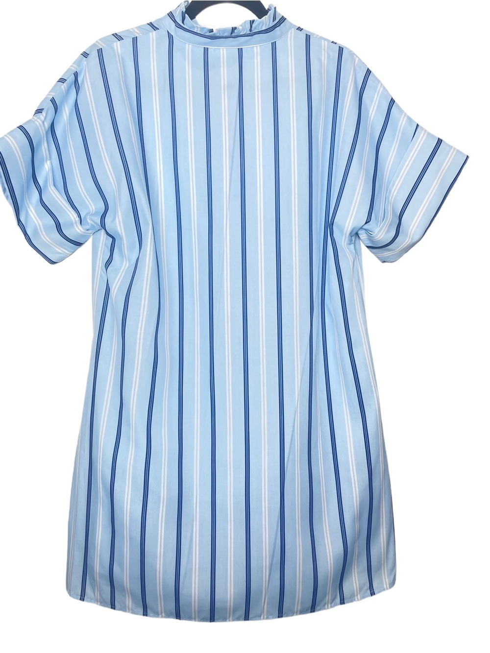 NWT THML Light Blue White Striped V-Neck  Dress Size M - Picture 3 of 7